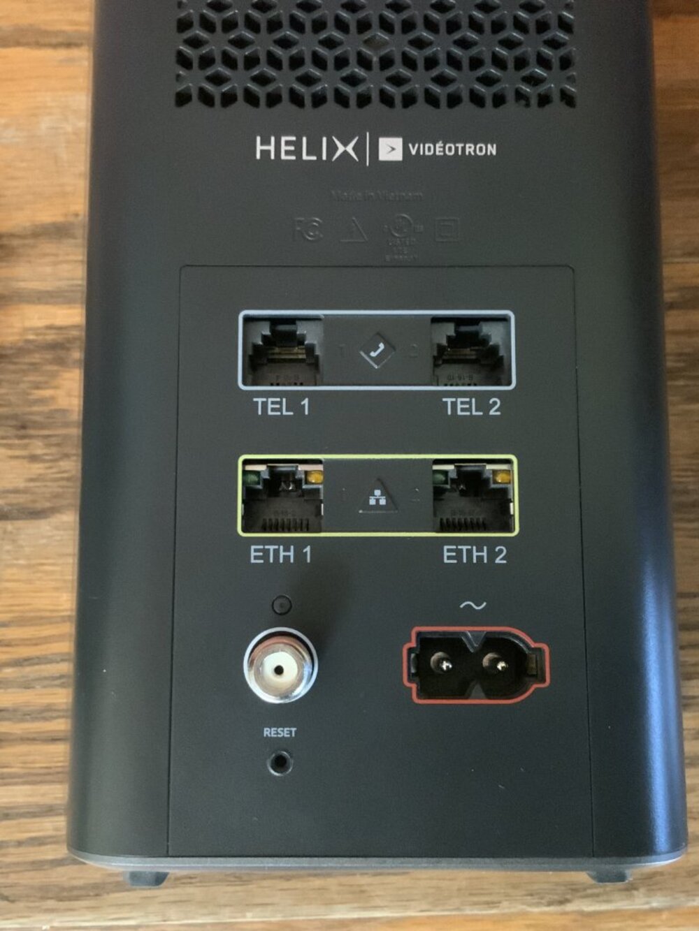 Videotron Helix Fi Gateway Router/Cable Modem - Picture 4 of 9
